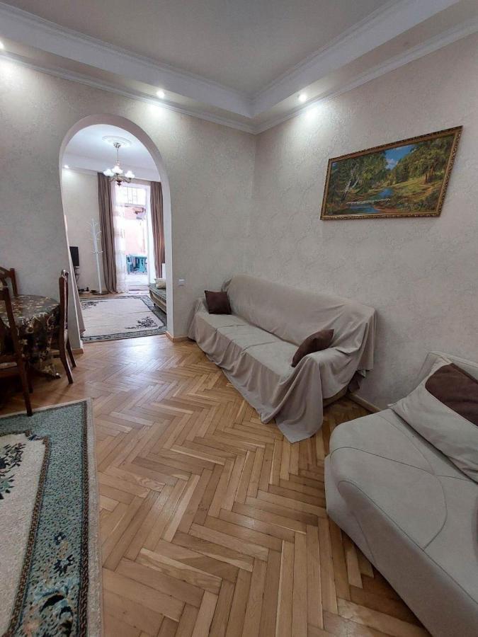 Hotel Mari Tbilisi Esterno foto